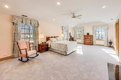 Bedroom - 1166 Cherry St, Winnetka, IL 60093 photo 1 of 6