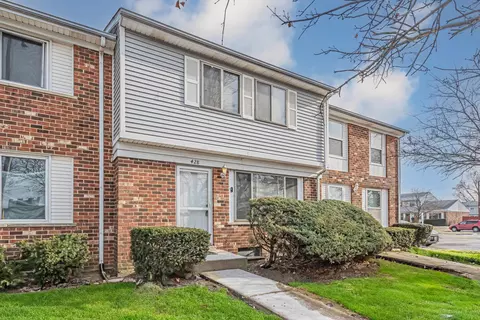428 Greentree Ln #0, Bolingbrook, IL 60440