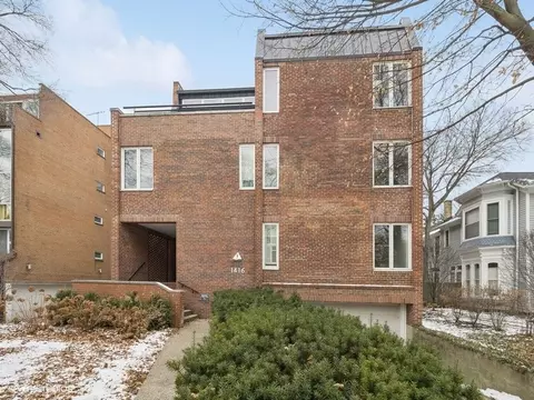1416 Hinman Ave #1, Evanston, IL 60201