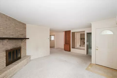 142 W Wayne Pl, Wheeling, IL 60090 photo 11