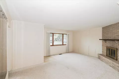 142 W Wayne Pl, Wheeling, IL 60090 photo 7