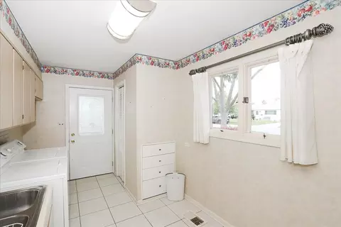 142 W Wayne Pl, Wheeling, IL 60090 photo 19