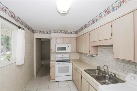 142 W Wayne Pl, Wheeling, IL 60090 photo 17