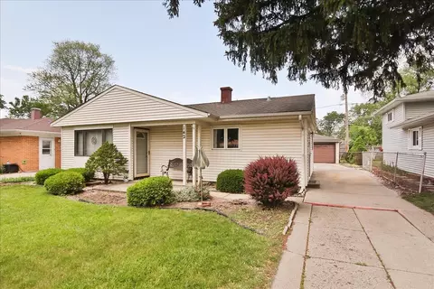 142 W Wayne Pl, Wheeling, IL 60090 photo 3