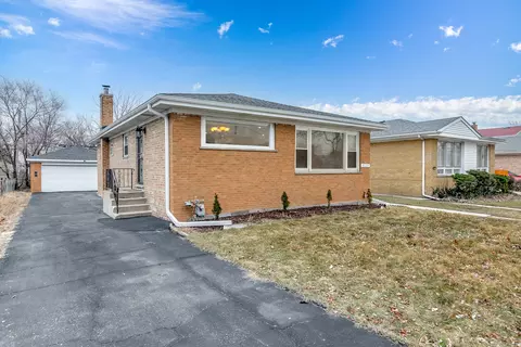 9529 Kolmar Ave, Skokie, IL 60076
