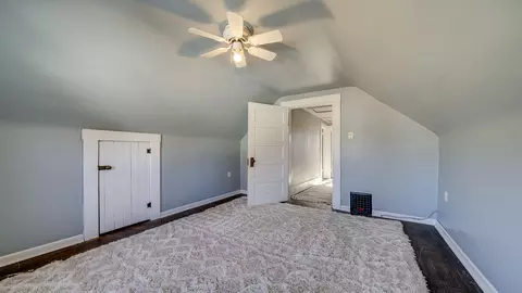 Bedroom - 404 E Mason St, Polo, IL 61064 photo 2 of 4
