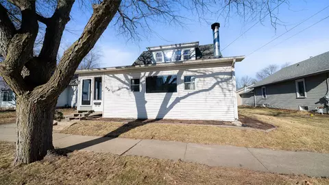 Exterior - 404 E Mason St, Polo, IL 61064 photo 12 of 12