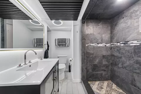 Bath - 3716 Harrison Ave, Brookfield, IL 60513 photo 2 of 3