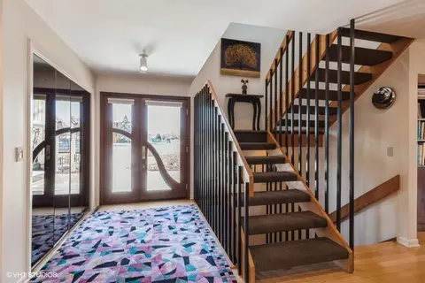 Entry Way - 8401 Glenerye Rd, Darien, IL 60561 photo 1 of 1