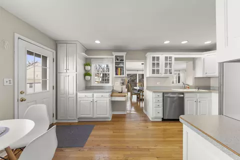 Entry Way - 1115 Cherry St, Wheaton, IL 60187 photo 1 of 1
