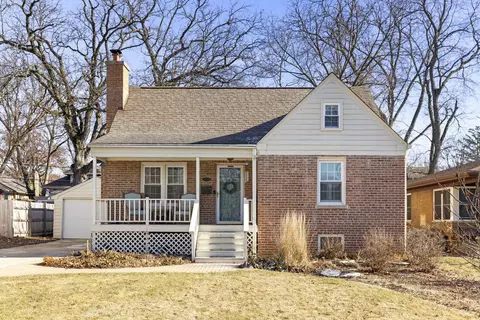 1115 Cherry St, Wheaton, IL 60187