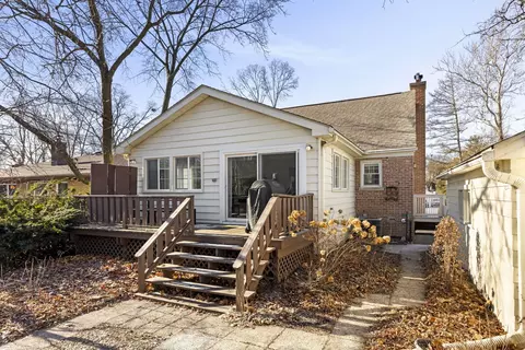 Exterior - 1115 Cherry St, Wheaton, IL 60187 photo 4 of 5