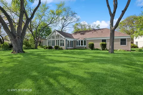 1490 Briar Cv, Wheaton, IL 60189 photo 3