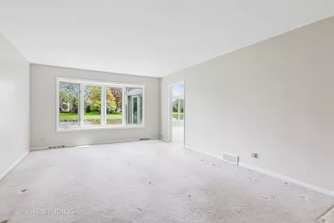 1490 Briar Cv, Wheaton, IL 60189 photo 5