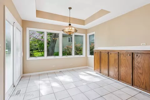 1490 Briar Cv, Wheaton, IL 60189 photo 9