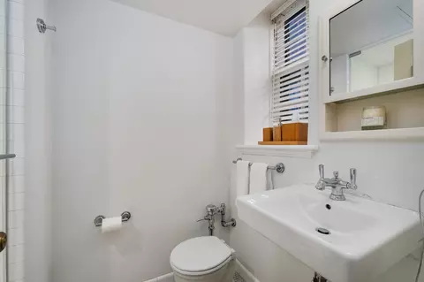 70 E Cedar St #7E, Chicago, IL 60611 photo 23