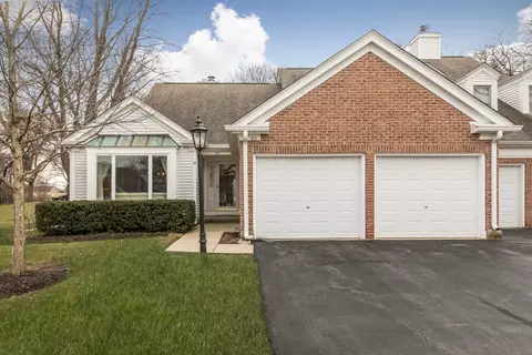 811 Willow Hills Ln, Prospect Heights, IL 60070
