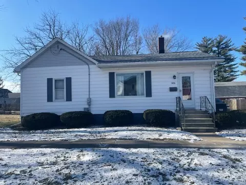 906 N Wasson St, Streator, IL 61364