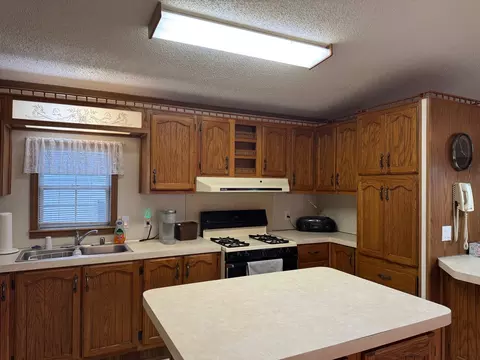 636 Mohawk Trl, Marengo, IL 60152 photo 8