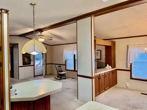 636 Mohawk Trl, Marengo, IL 60152 photo 2