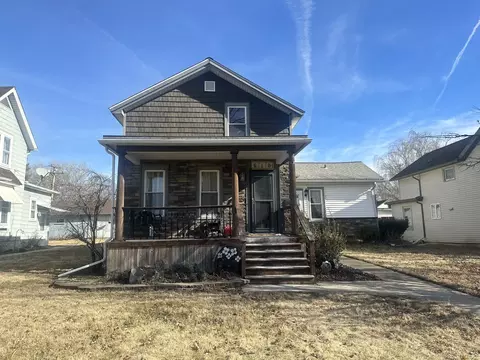 610 3rd Ave, Sterling, IL 61081