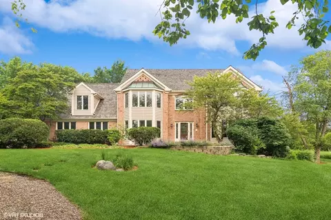 3936 Lakeview Ct, Long Grove, IL 60047