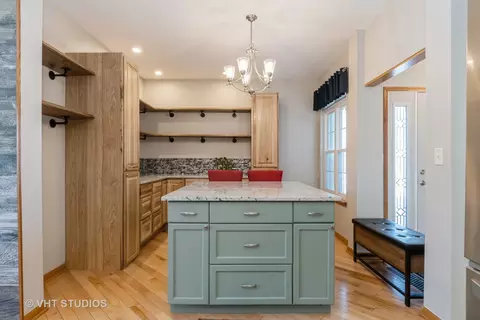 Kitchen - 1030 Stephen Ct, Aurora, IL 60502 photo 3 of 3