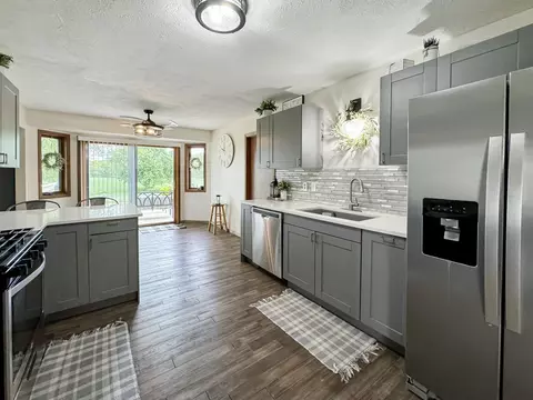 Kitchen - 315 S Jackson Rd, Pecatonica, IL 61063 photo 3 of 9
