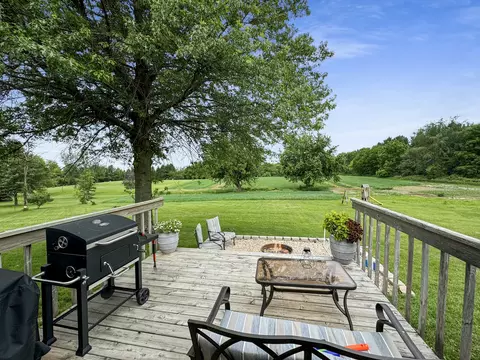 Exterior - 315 S Jackson Rd, Pecatonica, IL 61063 photo 9 of 18