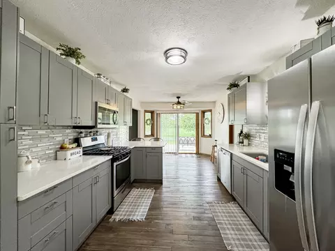 Kitchen - 315 S Jackson Rd, Pecatonica, IL 61063 photo 4 of 9