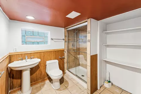 Bath - 9343 S Eberhart Ave, Chicago, IL 60619 photo 2 of 2