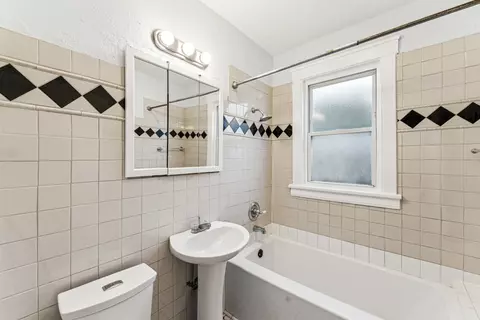 Bath - 9343 S Eberhart Ave, Chicago, IL 60619 photo 1 of 2