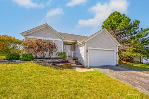 1 Lacebark Ct, Bolingbrook, IL 60490