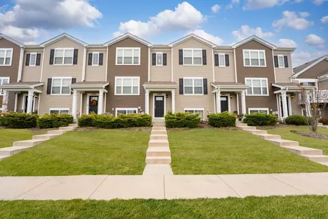 2366 Upland Rd, Pingree Grove, IL 60140