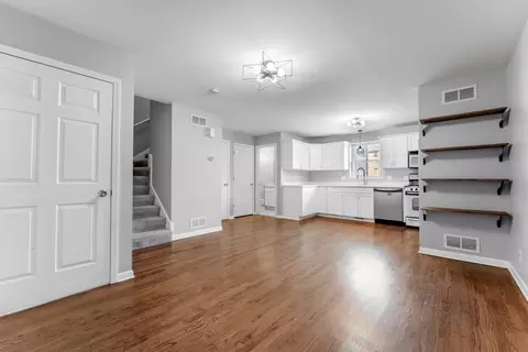 4853 N Central Ave #4D, Chicago, IL 60630 photo 4