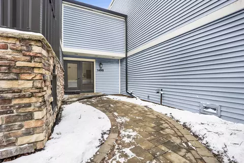 1495 S County Farm Rd #1-2, Wheaton, IL 60189