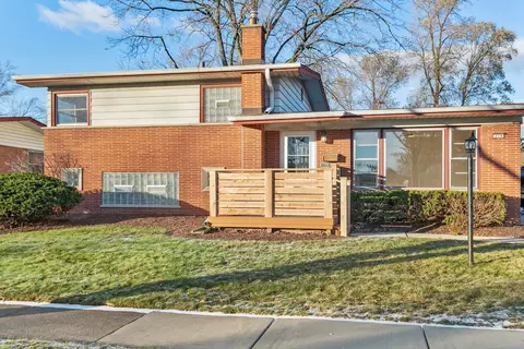 219 W Elmwood Dr, Chicago Heights, IL 60411
