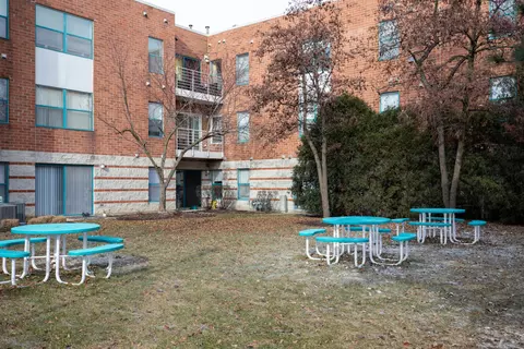 Exterior - 3275 Kirchoff Rd #333, Rolling Meadows, IL 60008 photo 2 of 3