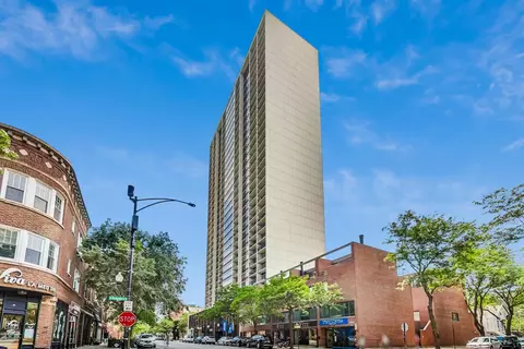 1636 N Wells St #1803, Chicago, IL 60614
