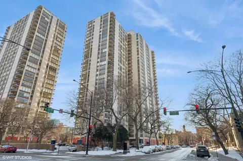 1360 N Sandburg Ter #1504C, Chicago, IL 60610