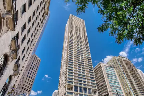 1000 N Lake Shore Plz #48A, Chicago, IL 60611