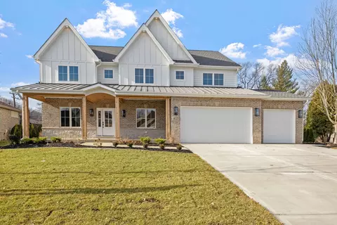 422 Shadow Creek Dr, Palos Heights, IL 60463