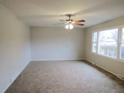 16206 S Mcgrath Dr, Plainfield, IL 60586 photo 6