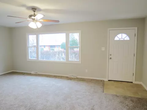 16206 S Mcgrath Dr, Plainfield, IL 60586 photo 7
