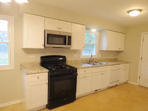 16206 S Mcgrath Dr, Plainfield, IL 60586 photo 11