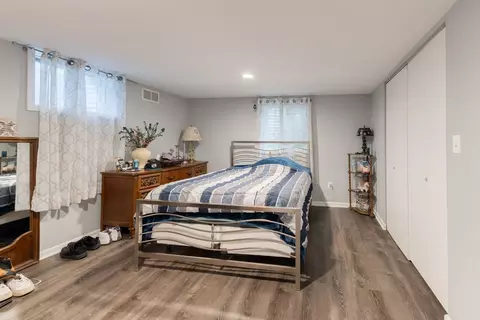 Bedroom - 4359 Lincoln Ave, Rolling Meadows, IL 60008 photo 4 of 4