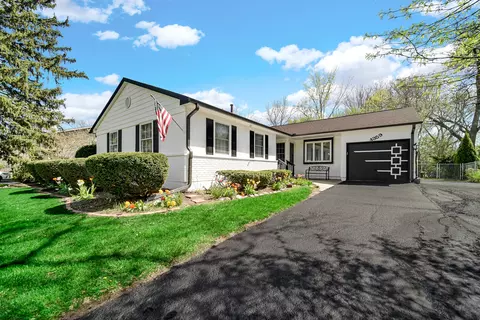 Exterior - 4359 Lincoln Ave, Rolling Meadows, IL 60008 photo 2 of 9