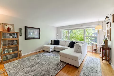 Living - 4359 Lincoln Ave, Rolling Meadows, IL 60008 photo 1 of 3