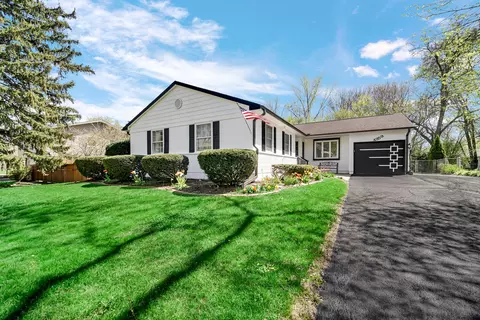 Exterior - 4359 Lincoln Ave, Rolling Meadows, IL 60008 photo 3 of 9