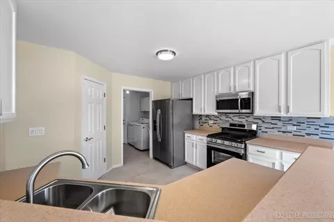 514 Coventry Ct, Oswego, IL 60543 photo 13